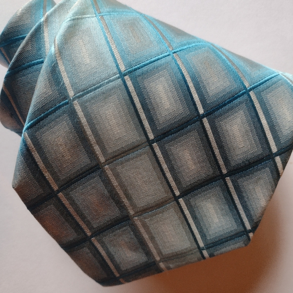 Stafford ext lg. vintage blue plaid men's necktie